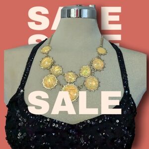 Luxury Yellow Stones Sun Circle with Gold Metallic Chain Choker Necklace